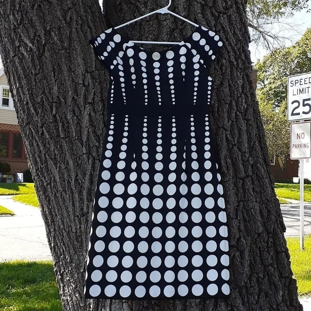 London Times Polka Dot Dress Size 8‎